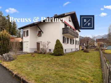 Haus in Rankweil mit Garten, Garage & Bergblick – Renovierungsprojekt mit viel Potential