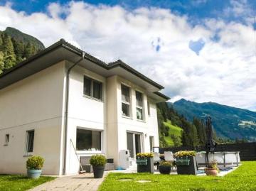 Haus for sale in 9842