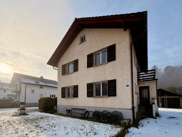 Haus, das komplett renoviert werden muss