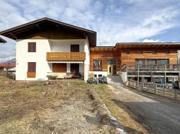 House for sale in 6100