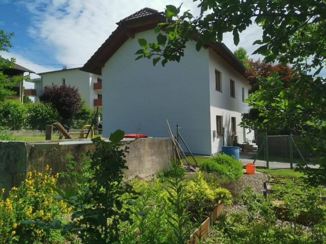 HAUS/ WOHNUNG ZENTRAL 750 m² NATURGARTEN, VOLLMÖBLIERT & VOLLAUSGESTATTET, INKL. GARTENARBEIT, BEZUGSFERTIG IM LAUFE DES SOMMERS