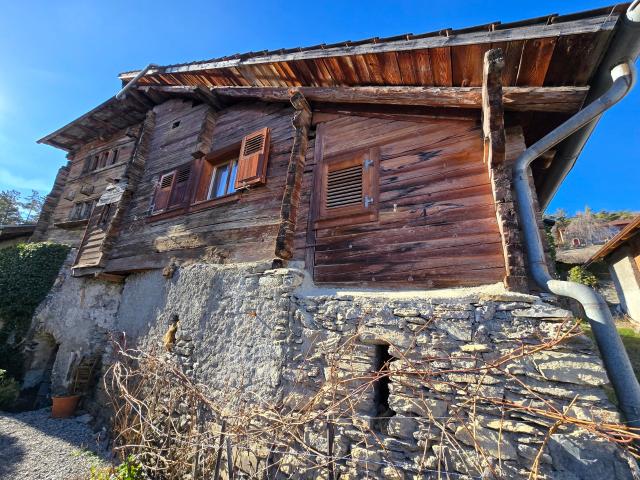 Haus zu renovieren /840 m³ / Res. Abschnitt autorisiert /Venthône / EXKLUSIVITÄT