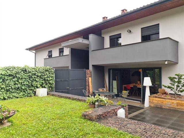 Haus zu verkaufen in Stabio, Schweiz