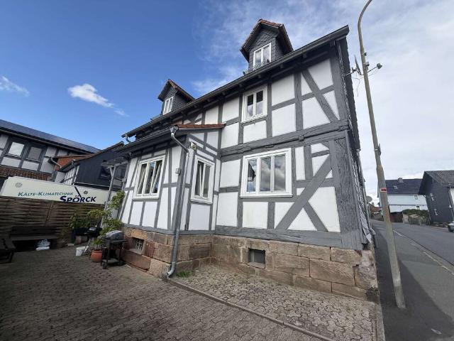 Haus zum Kaufen in Cölbe 298.500,00 EUR 177 m²