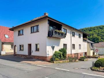 Haus zum Kaufen in Collenberg 650.000,00 EUR 370 m²