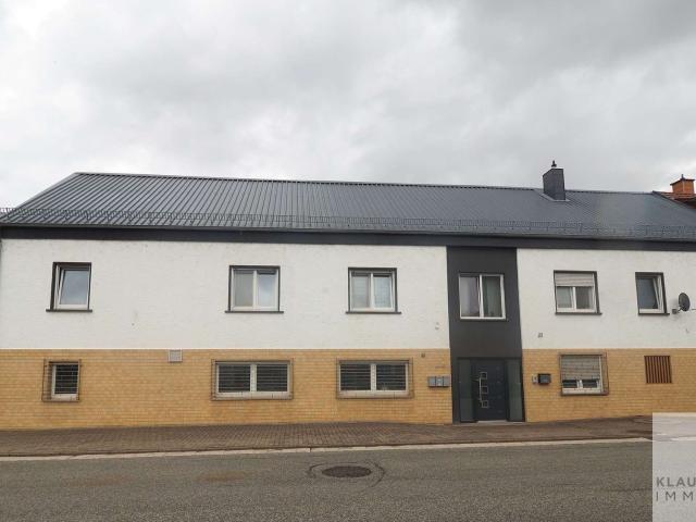 Haus zum Kaufen in Contwig 330.000,00 EUR 328 m²