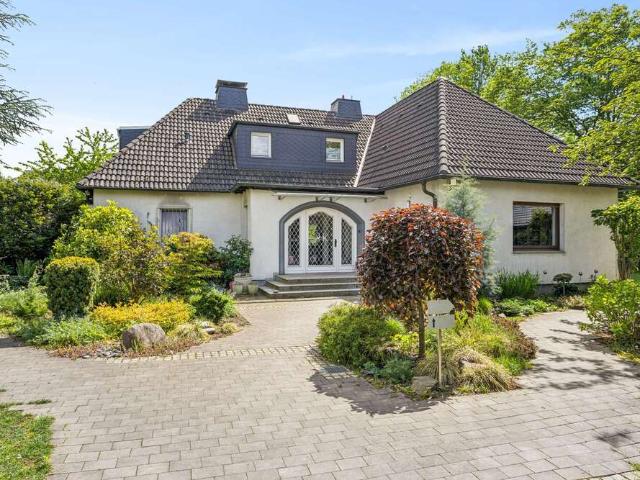 Haus zum Kaufen in Castrop Rauxel 1.300.000,00 EUR 493 m²
