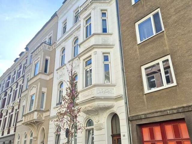 Haus zum Kaufen in Aachen 1.325.000,00 EUR 376 m²