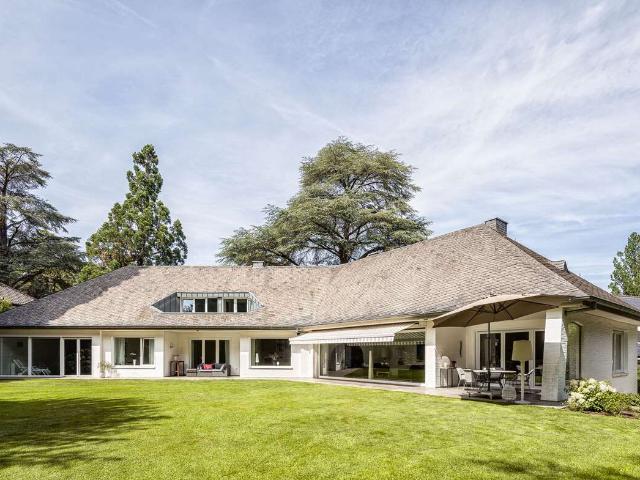 Haus zum Kaufen in Aachen 1.900.000,00 EUR 498.25 m²
