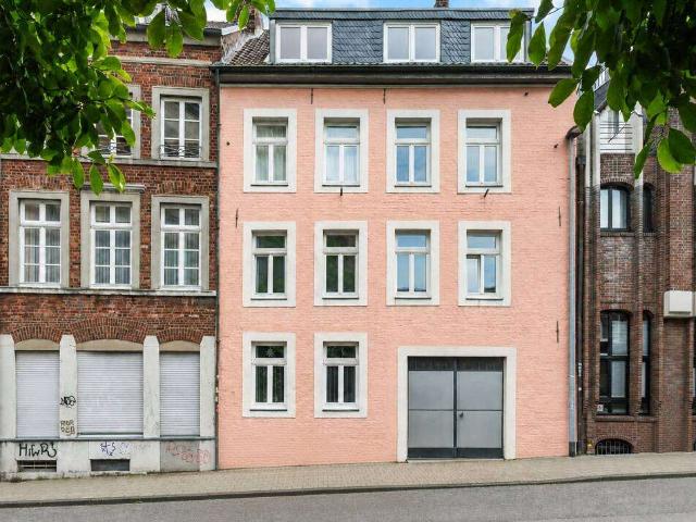 Haus zum Kaufen in Aachen 499.000,00 EUR 163.22 m²