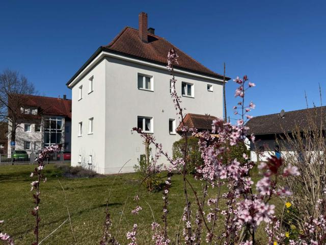 Haus zum Kaufen in Adelsdorf 849.500,00 EUR 120 m²