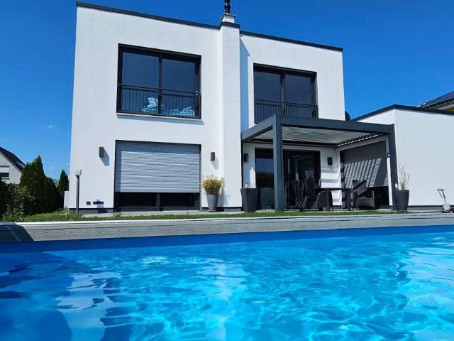 Haus zum Kaufen in Ahrensfelde 999.000,00 EUR 220 m²