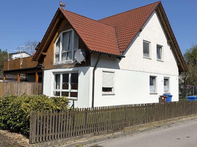Haus zum Kaufen in Aichach Algertshausen 590.000,00 EUR 205 m²