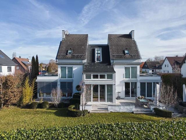 Haus zum Kaufen in Altdorf 1.520.000,00 EUR 296 m²