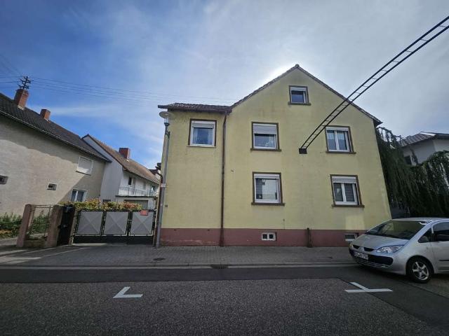 Haus zum Kaufen in Altdorf 299.000,00 EUR 149 m²