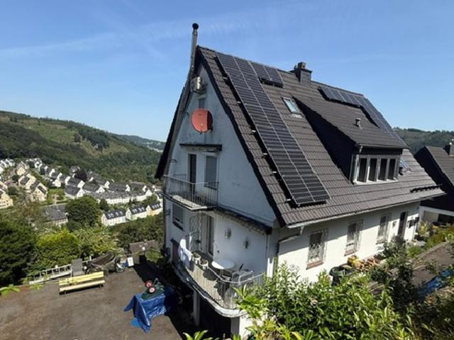 Haus zum Kaufen in Altena 280.000,00 EUR 279 m²
