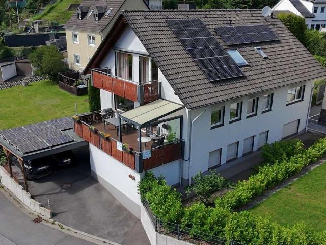 Haus zum Kaufen in Altena 369.000,00 EUR 231 m²