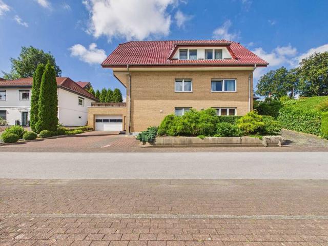 Haus zum Kaufen in Altenbeken 479.000,00 EUR 250 m²