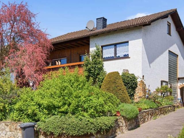 Haus zum Kaufen in Altendiez 325.000,00 EUR 163 m²