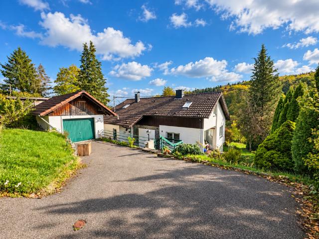Haus zum Kaufen in Altensteig 378.000,00 EUR 180 m²