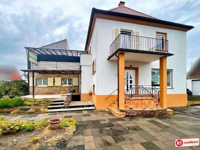 Haus zum Kaufen in Altrip 370.000,00 EUR 134.68 m²