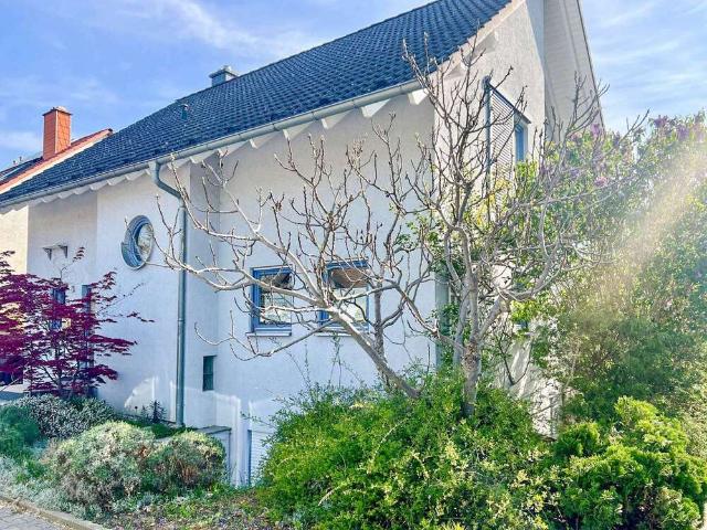 Haus zum Kaufen in Altrip 598.000,00 EUR 151 m²
