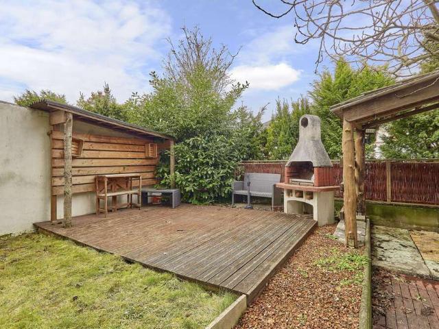 Haus zum Kaufen in Altrip 530.000,00 EUR 230 m²