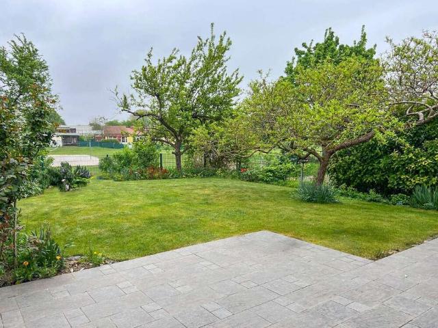 Haus zum Kaufen in Altrip 630.000,00 EUR 151 m²