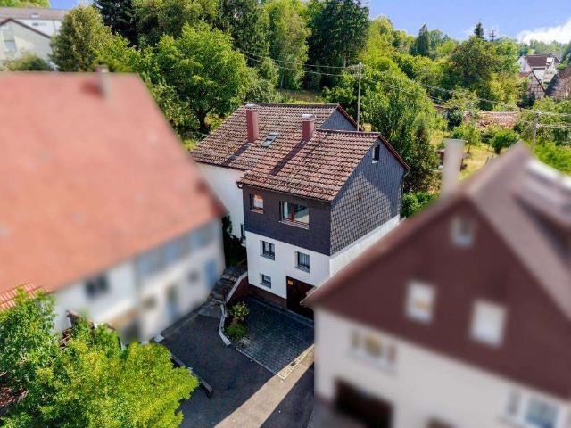 Haus zum Kaufen in Albershausen 360.000,00 EUR 189.21 m²