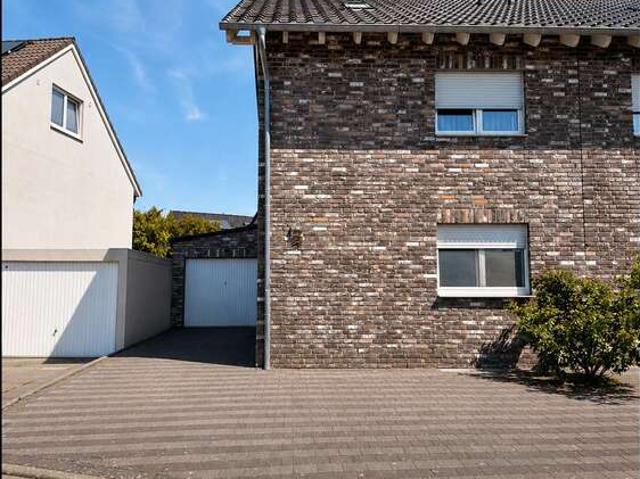Haus zum Kaufen in Aldenhoven 469.000,00 EUR 142 m²