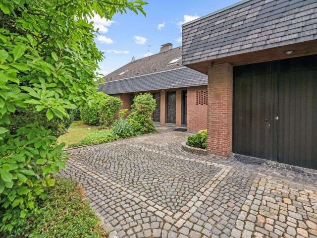 Haus zum Kaufen in Aldenhoven 499.000,00 EUR 211.15 m²