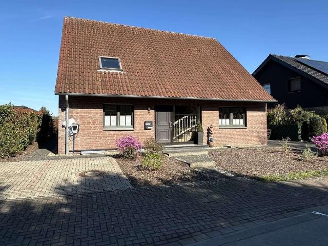 Haus zum Kaufen in Alpen 569.000,00 EUR 179 m²