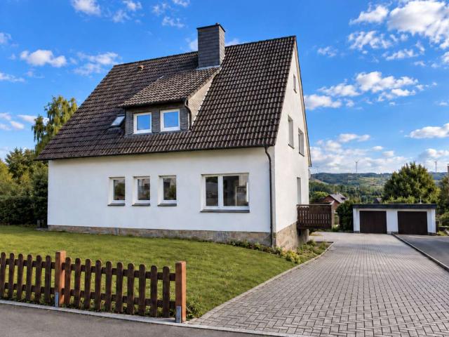 Haus zum Kaufen in Arnsberg Oeventrop Sauerland 279.990,00 EUR 168 m²
