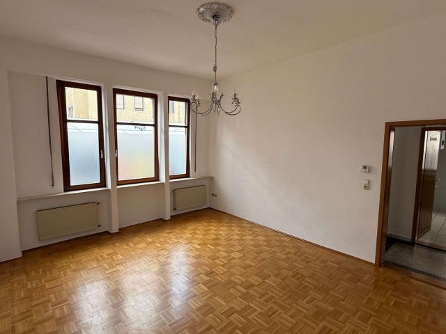 Haus zum Kaufen in Aschaffenburg 838.000,00 EUR 296 m²