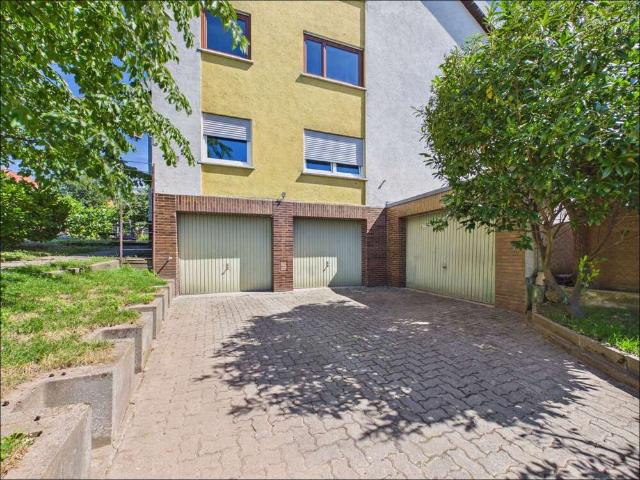 Haus zum Kaufen in Aschaffenburg 949.000,00 EUR 346.54 m²