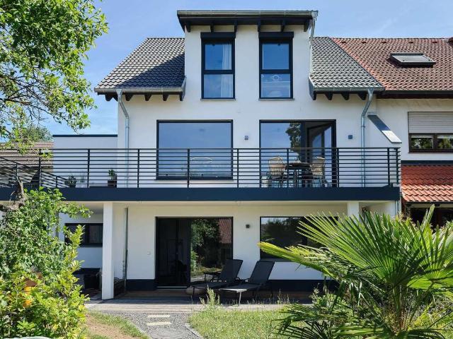 Haus zum Kaufen in Aschaffenburg 950.000,00 EUR 181 m²