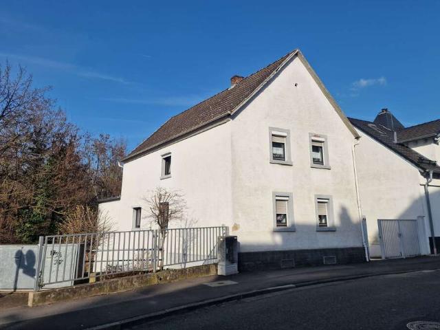 Haus zum Kaufen in Aschaffenburg 349.000,00 EUR 189.6 m²
