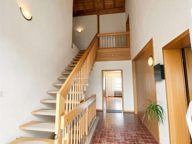 Haus zum Kaufen in Aßlar 460.000,00 EUR 240 m²