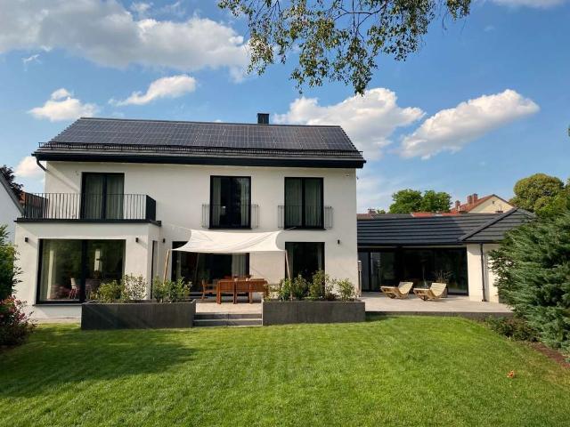 Haus zum Kaufen in Augsburg Göggingen 998.000,00 EUR 198 m²