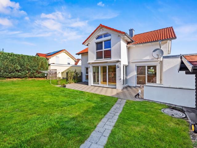 Haus zum Kaufen in Aulendorf 549.000,00 EUR 202.99 m²