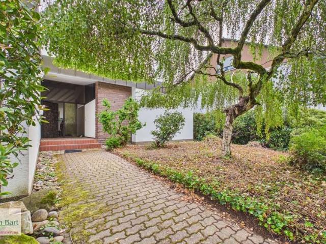 Haus zum Kaufen in Bous 434.800,00 EUR 243 m²