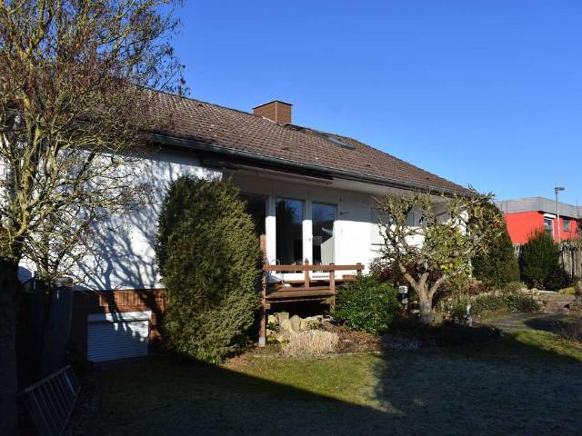 Haus zum Kaufen in Bovenden 299.000,00 EUR 175 m²