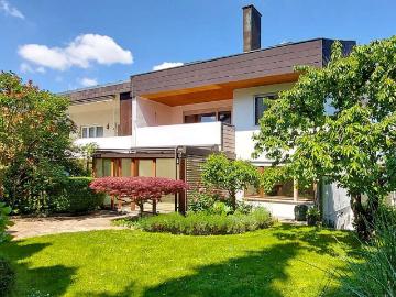 Haus zum Kaufen in Böblingen 1.190.000,00 EUR 290 m²