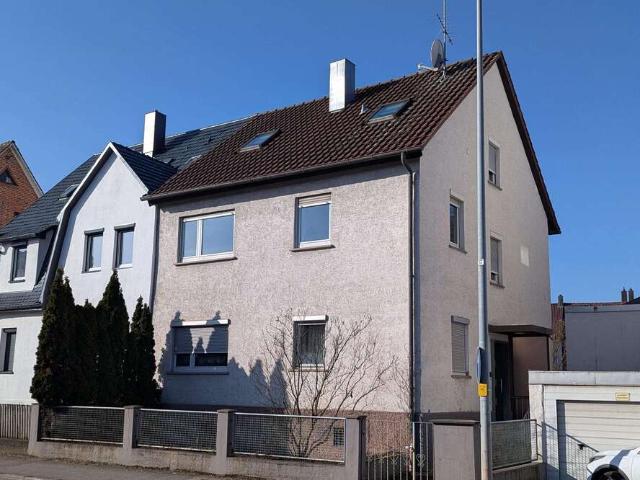 Haus zum Kaufen in Böblingen 589.000,00 EUR 172.2 m²