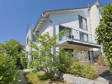 Haus zum Kaufen in Böblingen 890.000,00 EUR 220 m²