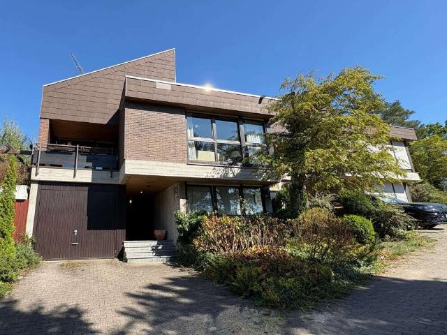 Haus zum Kaufen in Böblingen 830.000,00 EUR 210 m²