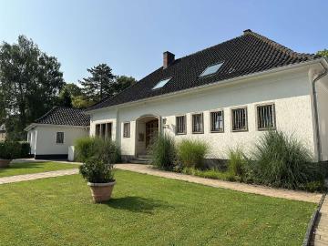 Haus zum Kaufen in Bochum Weitmar 1.180.000,00 EUR 288.82 m²