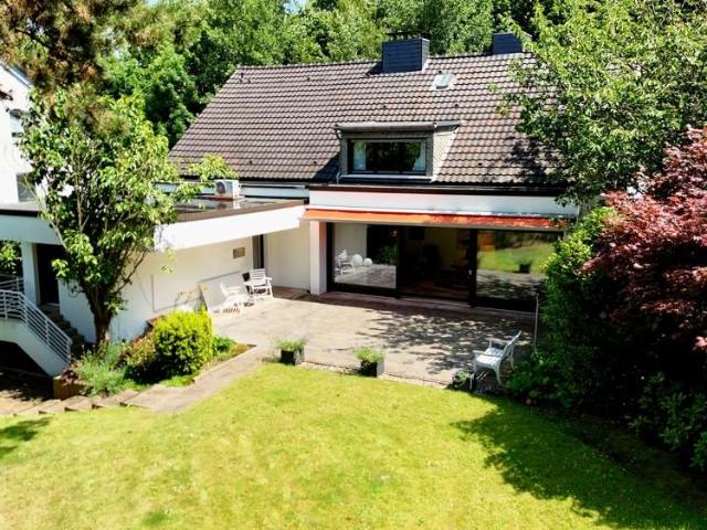 Haus zum Kaufen in Bochum 1.350.000,00 EUR 351.36 m²