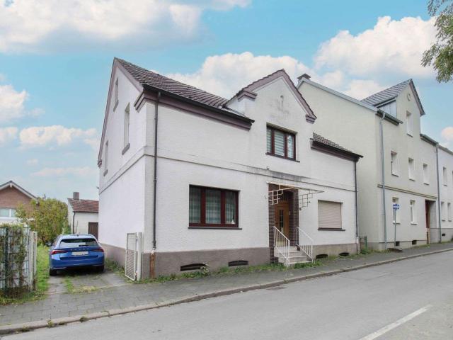 Haus zum Kaufen in Bochum 300.000,00 EUR 211.52 m²