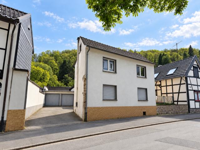 Haus zum Kaufen in Bonn 648.000,00 EUR 200 m²